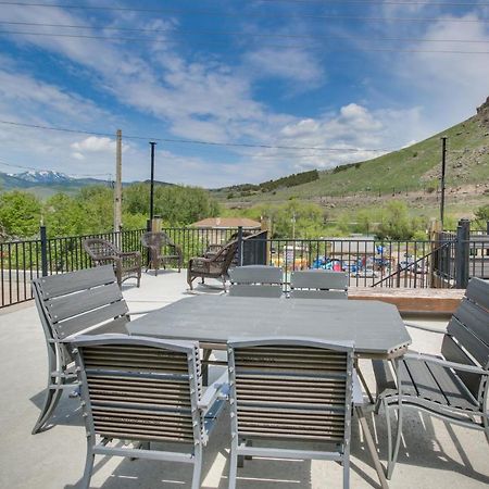 Central Lava Hot Springs Studio With Deck And Views! Exterior photo